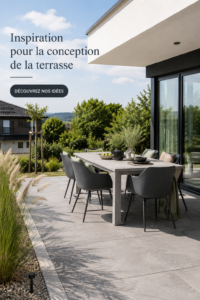 Terrasse aménagée avec des meubles confortables et des plantes vertes, créant une ambiance accueillante
