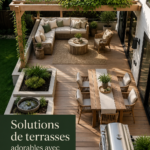 Terrasse ombragée avec une belle pergola en bois et des plantes décoratives.