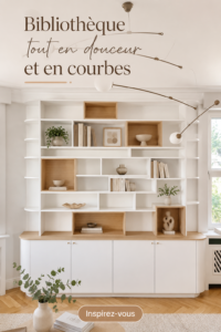 Bibliothèque aux courbes douces intégrée dans un salon moderne