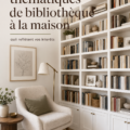 Bibliothèque personnalisée avec des livres et des éléments décoratifs qui reflètent les passions de son propriétaire.