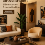 Un salon afrocentrique chaleureux avec des textiles colorés et des œuvres d'art africaines.