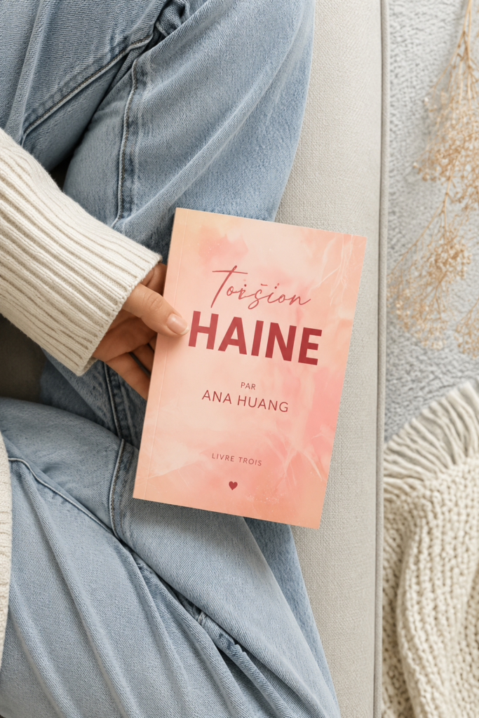 Couverture de Twisted Hate d'Ana Huang, un roman captivant explorant les complexités de l'amour et de la haine.