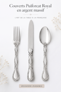 Un service de couverts en argent Puiforcat soigneusement disposé sur une table élégante.