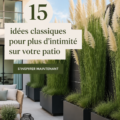 Un balcon élégant avec des plantes qui préservent l'intimité