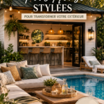 Un élégant pool house moderne avec vue sur le jardin.