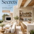 Cuisine extérieure de luxe avec vue sur la mer, décorée avec goût.