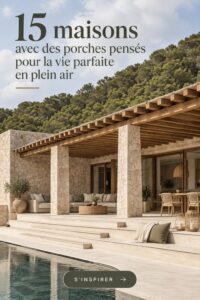 Porche accueillant d'une maison avec des chaises confortables et une ambiance chaleureuse
